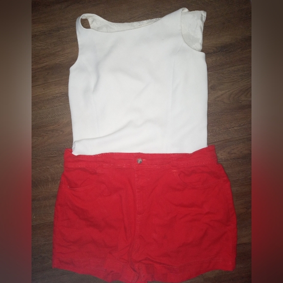 Style & Co. Red Chino Shorts Vibrant and Trendy, Size 18 - Picture 2 of 3